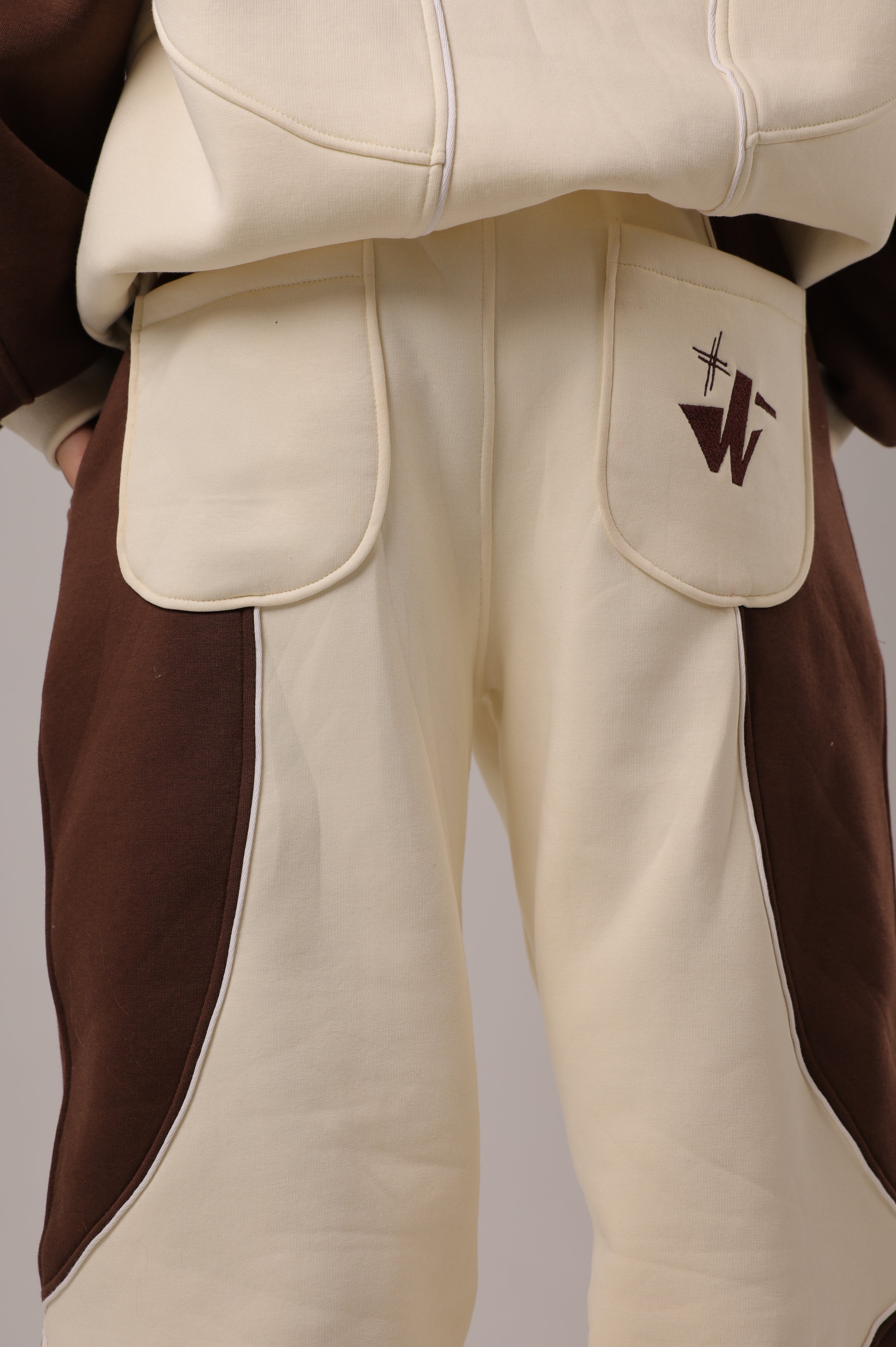 Wolves Limited Edition Set – Cream x Brown